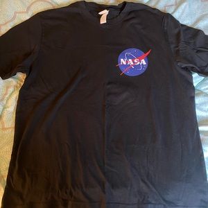 NASA logo tee shirt H&M like new size XL